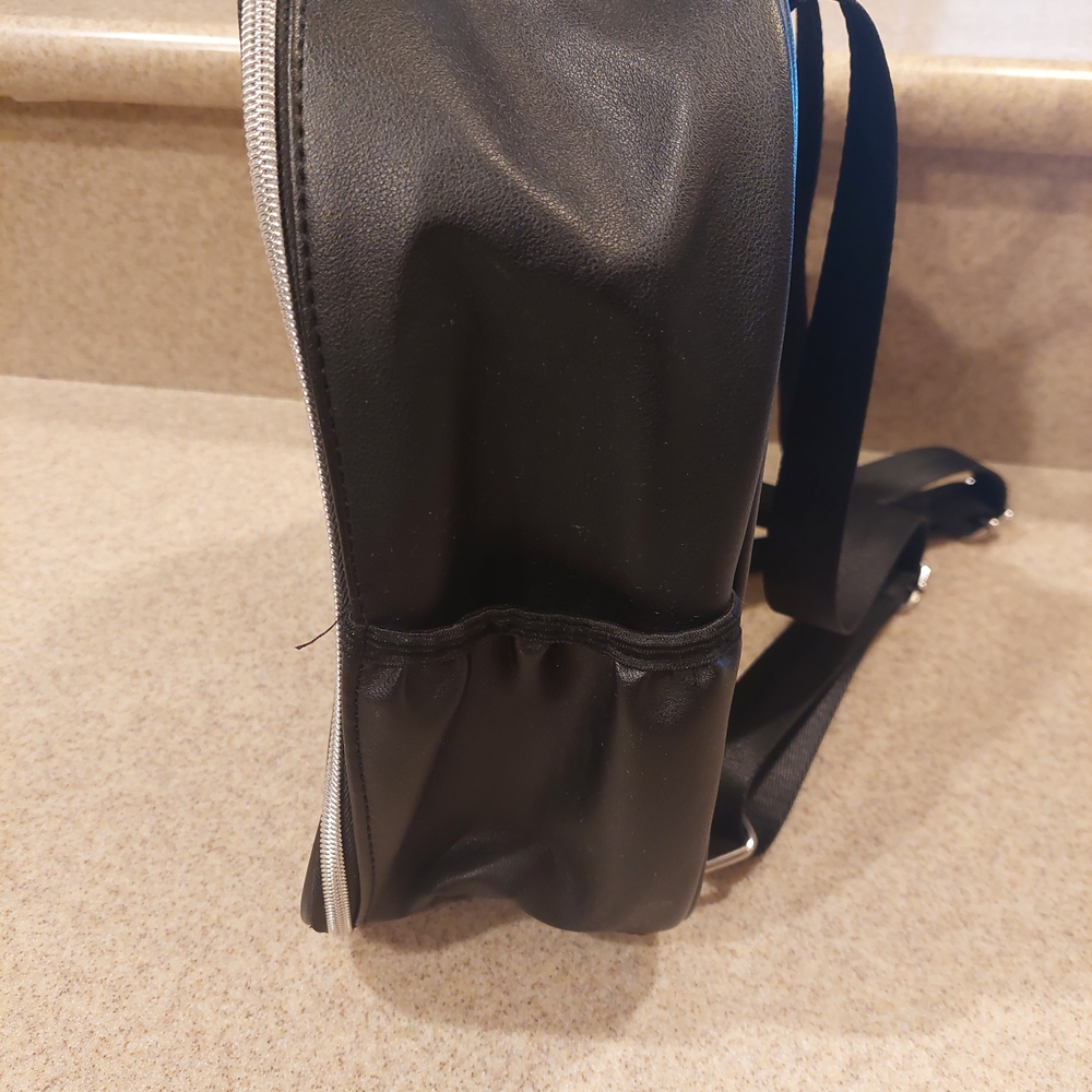Mickey Mouse Pin Trade Backpack NWOT - Picture 3 of 12
